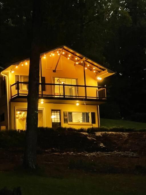 Cozy, Lake Lanier Property With Amazing Views Villa Dawsonville Bagian luar foto